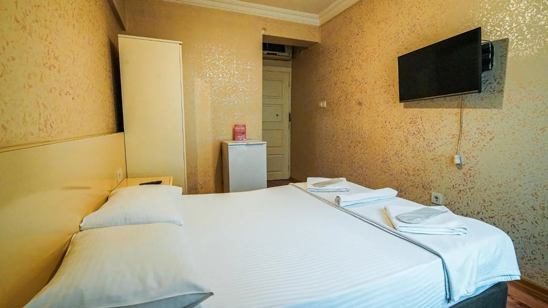 Sahra Otel Istanbul 3*,